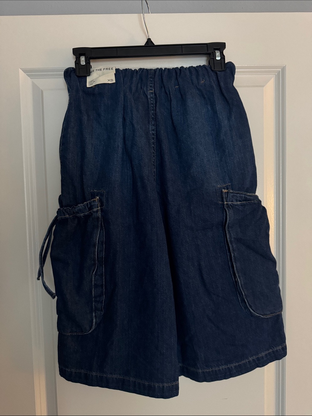 NWT Free People We The Free Marty Pull-On Crop / Cargo Denim Shorts - Picture 15 of 16